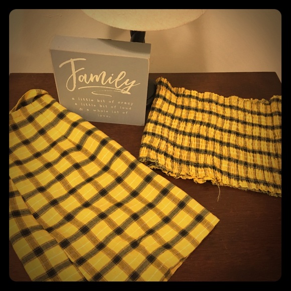 Crop top and skirt - Picture 1 of 4